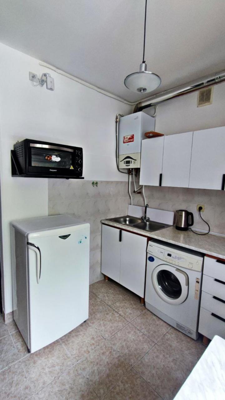 Apartments On Sayat-Nova 14 エレバン エクステリア 写真
