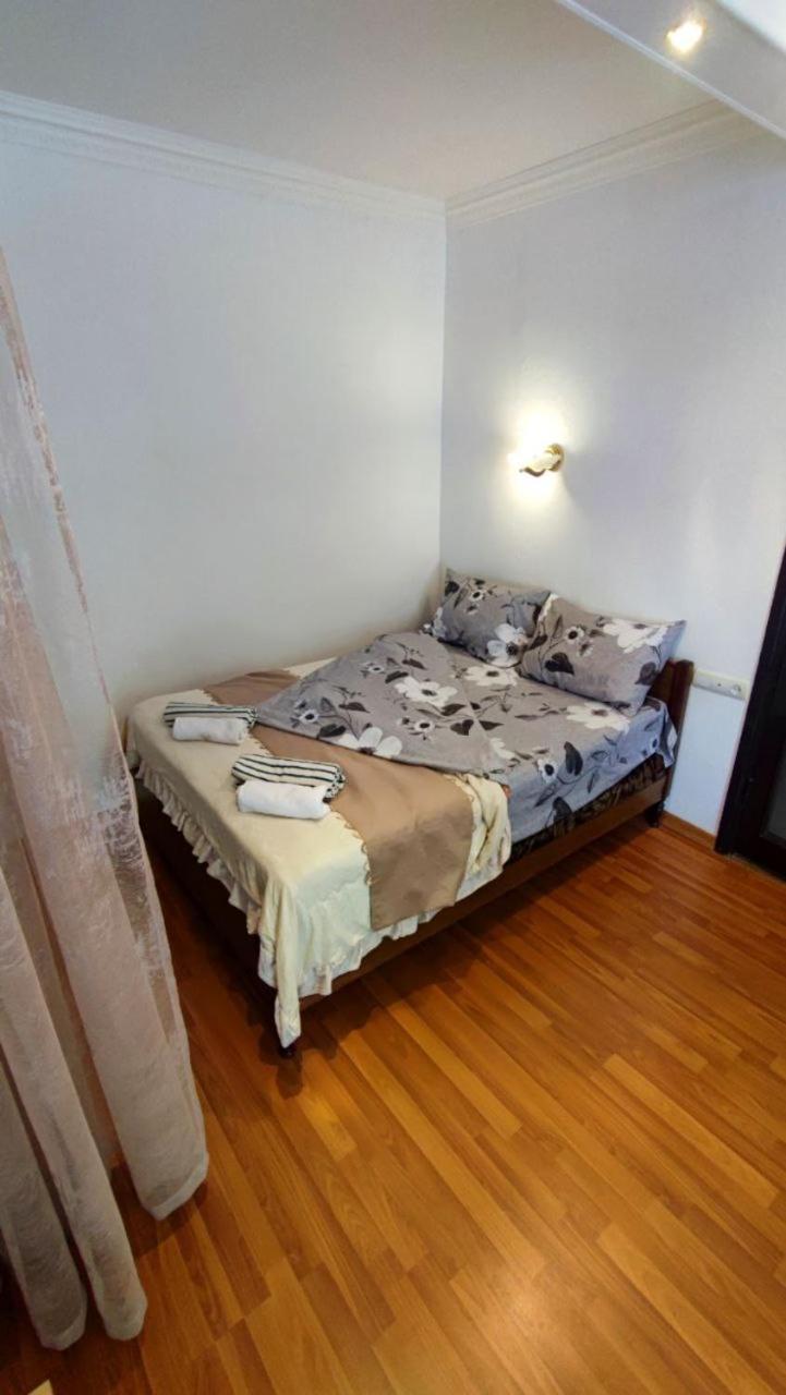 Apartments On Sayat-Nova 14 エレバン エクステリア 写真